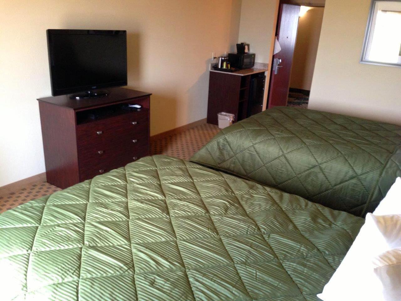 Cobblestone Inn & Suites - Harper 외부 사진